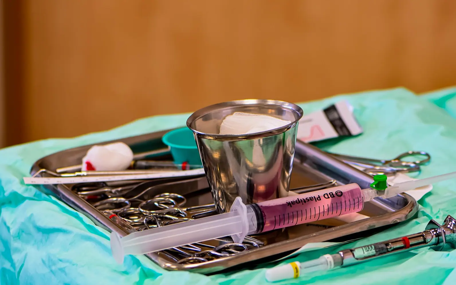 Surgery, anesthesia and syringe
